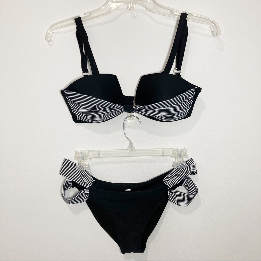 Black Bikini White Stripe Details Gathered Molded Cups Adjustable Straps NWOT